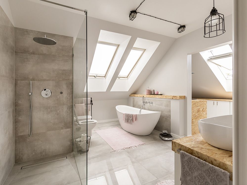 Neues renoviertes Badezimmer
